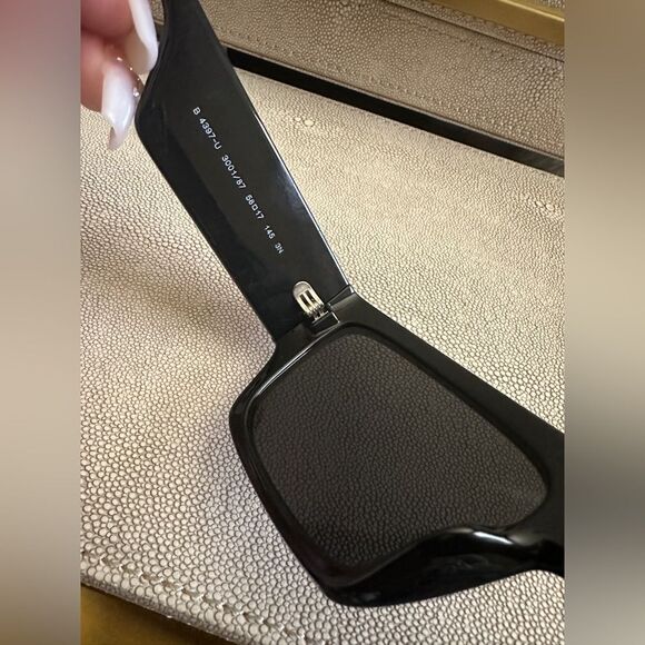 Burberry Men’s Black Rectangle Sunglasses - Made in Italy - Picture 7 of 17